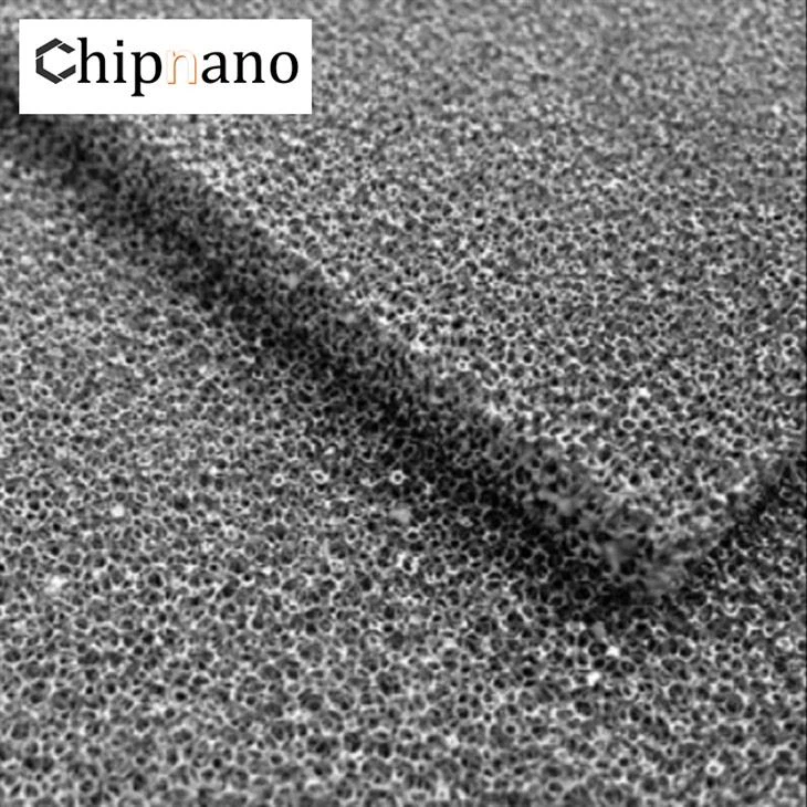 Титанова металева піна